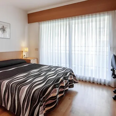 Fenals Apartamento