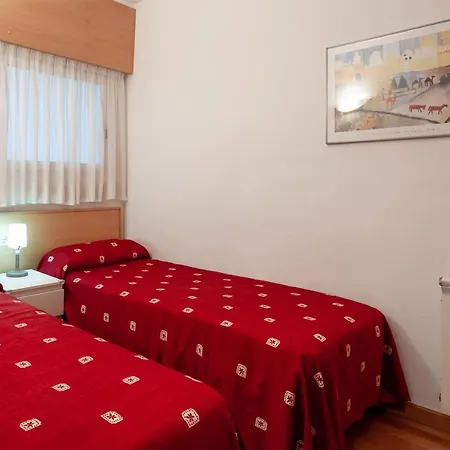 Fenals דירה *